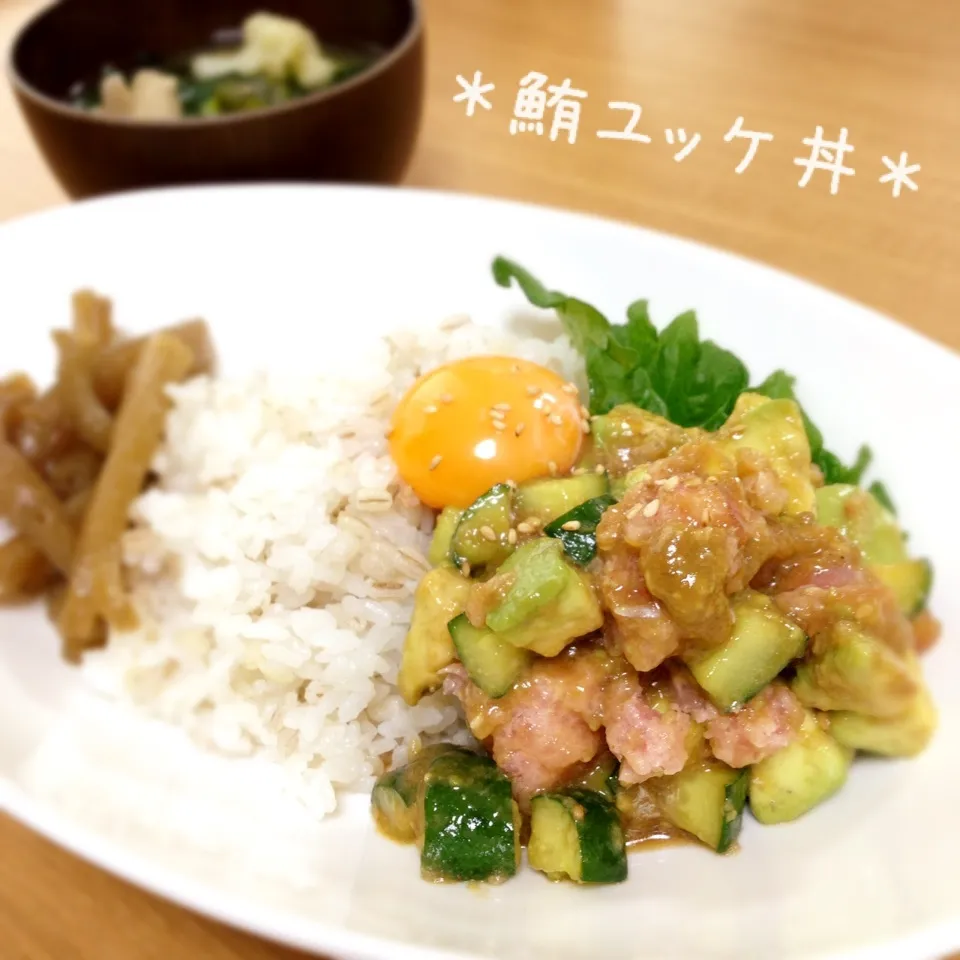 鮪ユッケ丼＊ふきの煮物＊カリフラワーのお味噌汁♪|＊ゆき＊さん