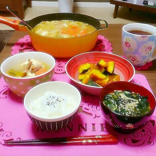 Snapdishの料理写真:ゴマ味噌鍋とカボチャの煮付け夕飯|えっこさん