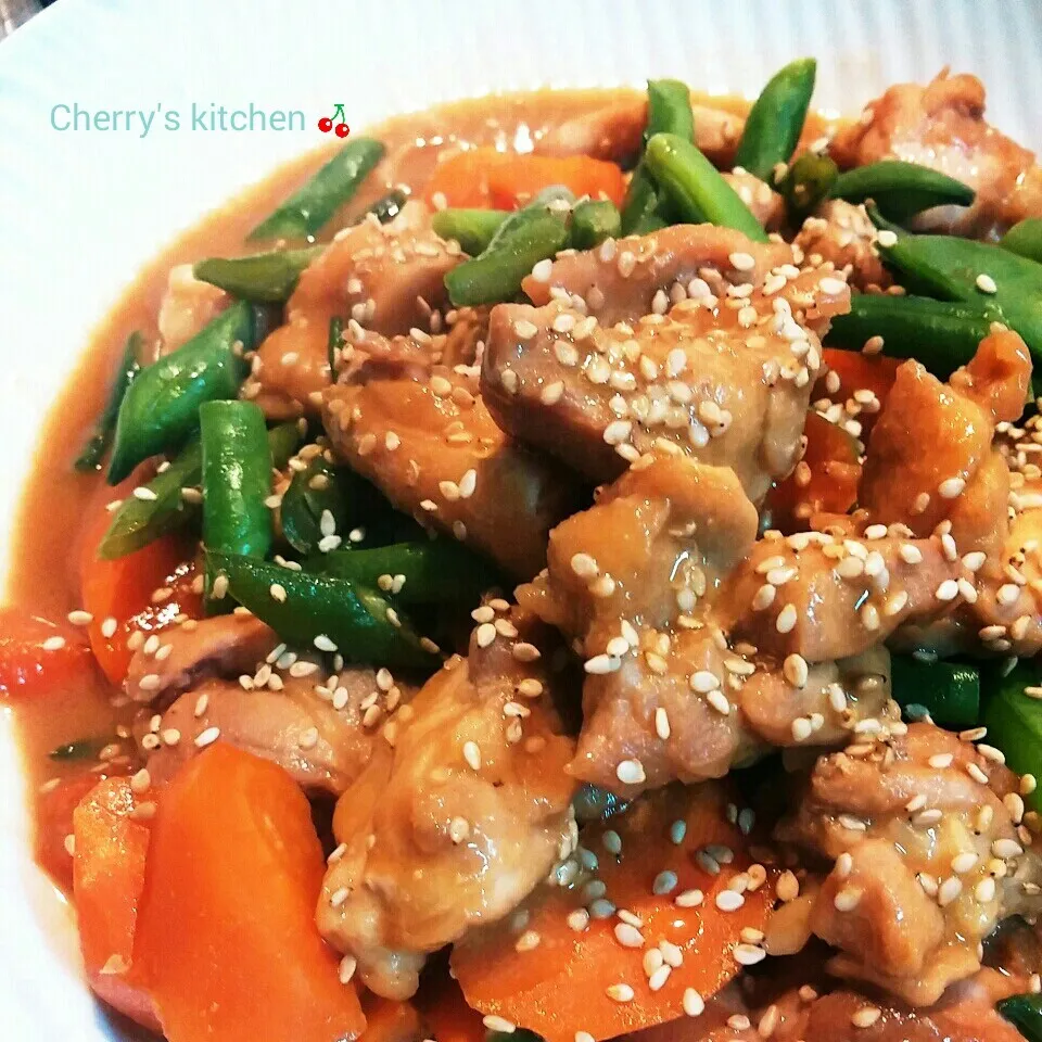 鶏肉の胡麻味噌煮込み💓💓|Cherry'sさん