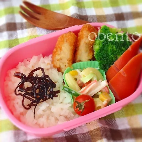 マカロニサラダとコロッケ弁当♫|＊ゆき＊さん