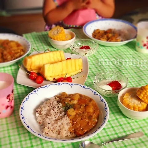 フルーツと雑穀♡朝カレー(灬╹ω╹灬)♫|＊ゆき＊さん