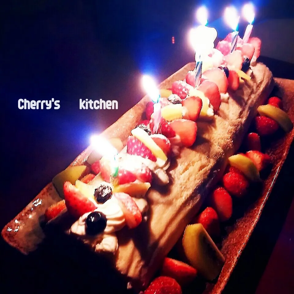 次男坊ハピバ🎂&皆さんに感謝♥モチモチロールケーキ✨|Cherry'sさん