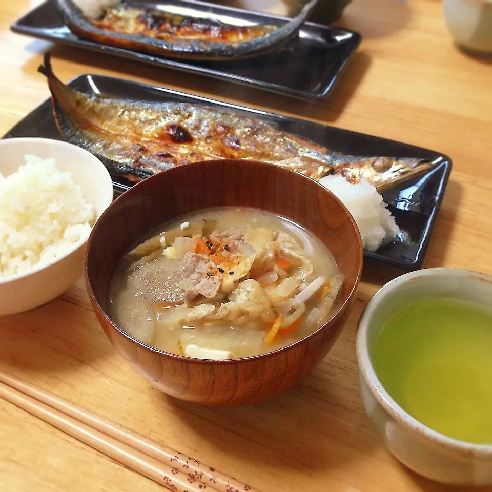 さんまの開きと豚汁のほっこり朝食♪|＊ゆき＊さん