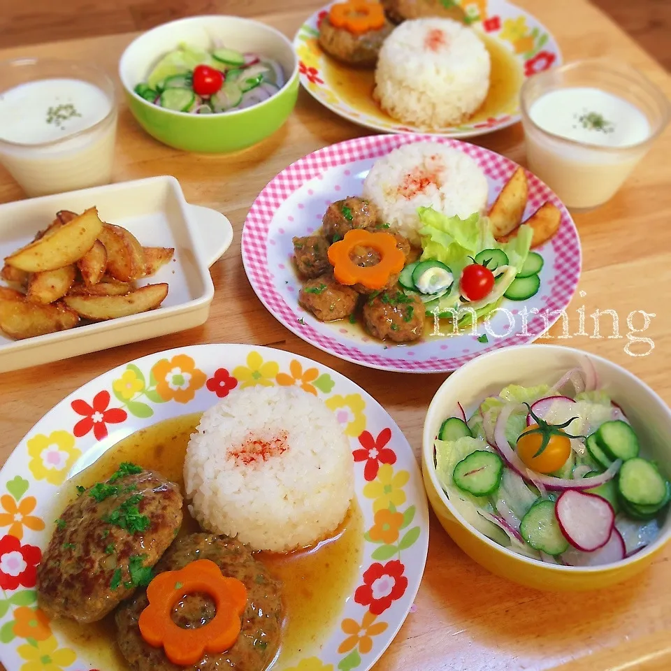 カレーハンバーグ＆チーズコンソメポテトのコラボ朝食♪|＊ゆき＊さん