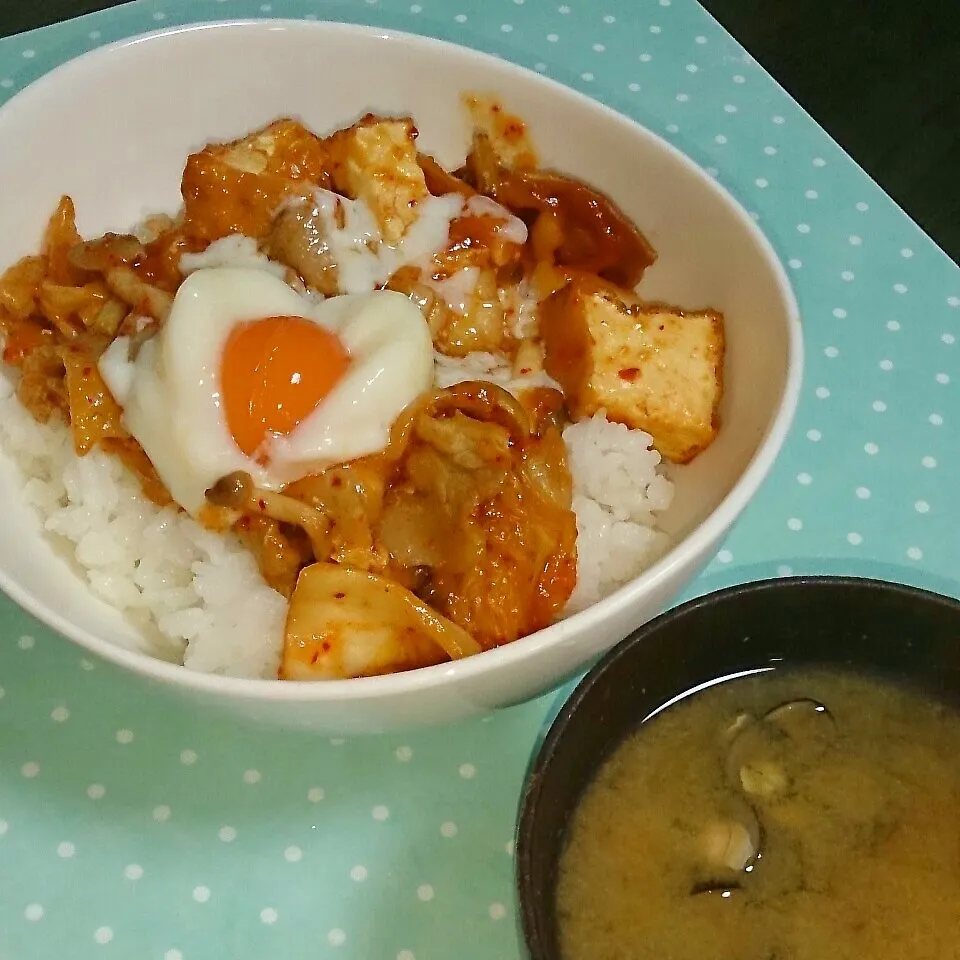 豚キム丼温玉のせとしじみのお味噌汁|山田江里子さん