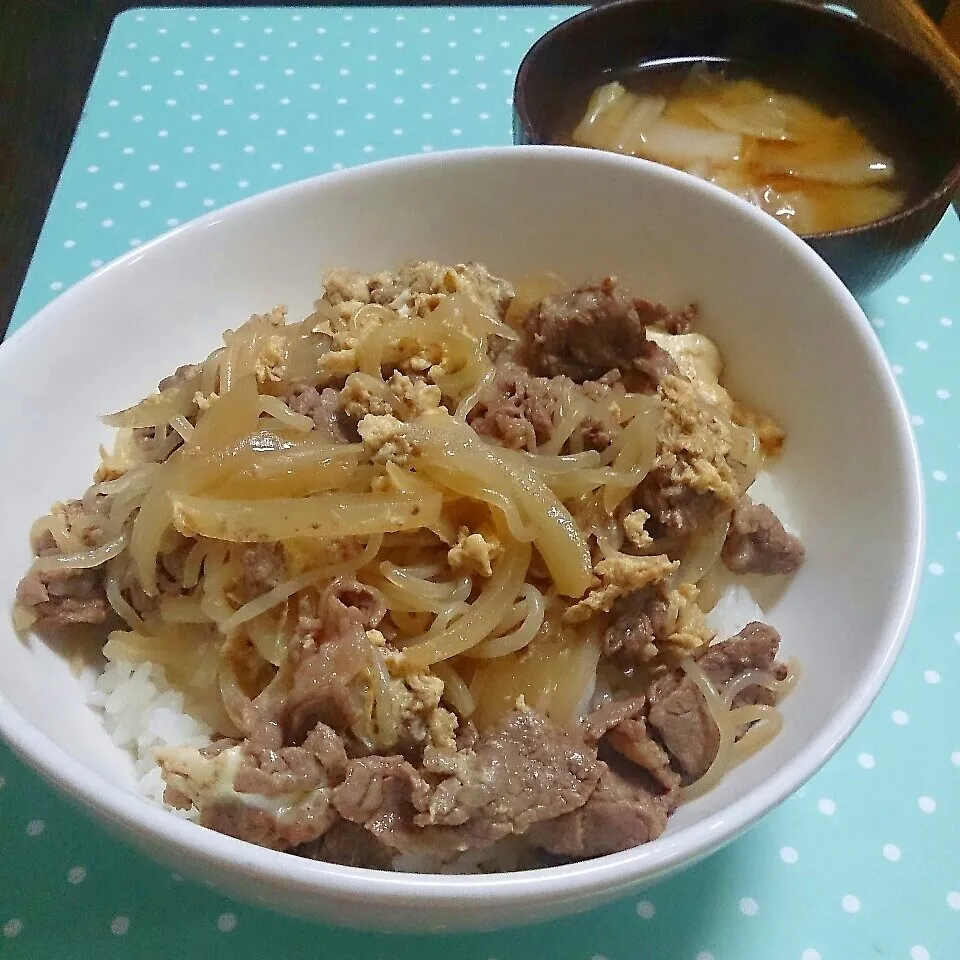 牛丼と白菜のお味噌汁|山田江里子さん