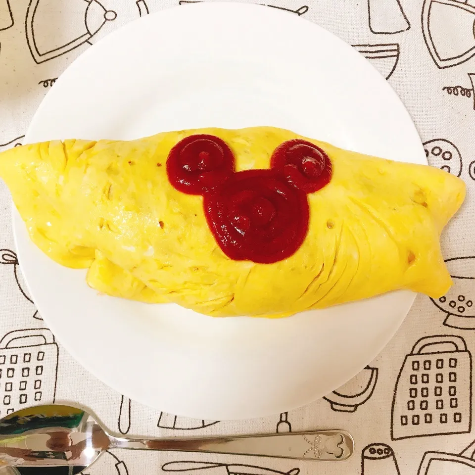 Snapdishの料理写真:ミッキーオムライス🥚|えりかさん