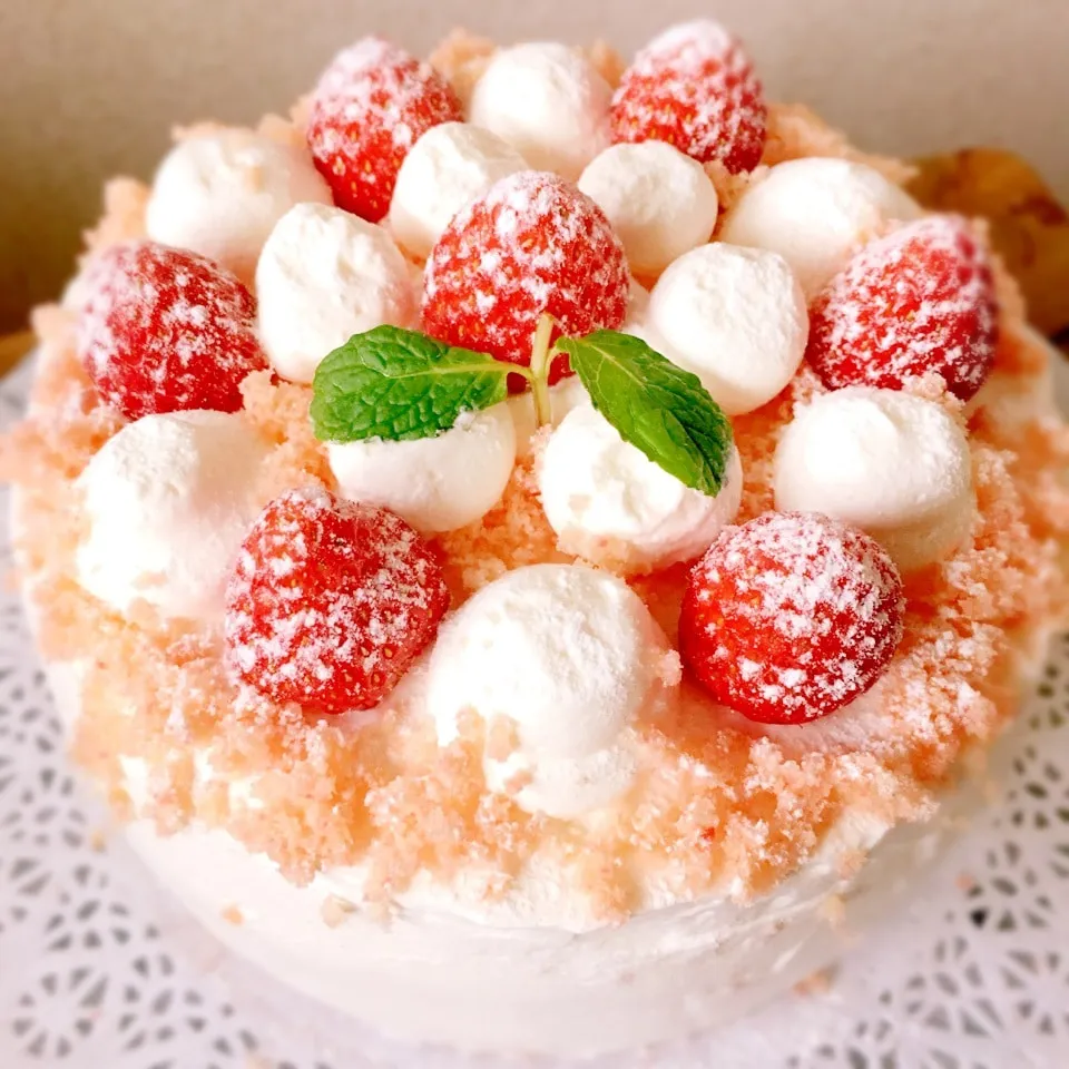 Snapdishの料理写真:ひな祭りに♡苺のショートケーキ🍓|みかんさん