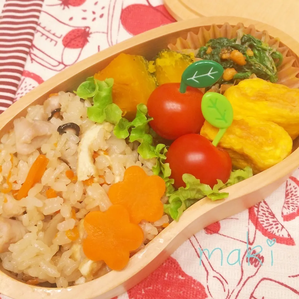 今日のお弁当＊鶏五目の炊き込みご飯|makiさん