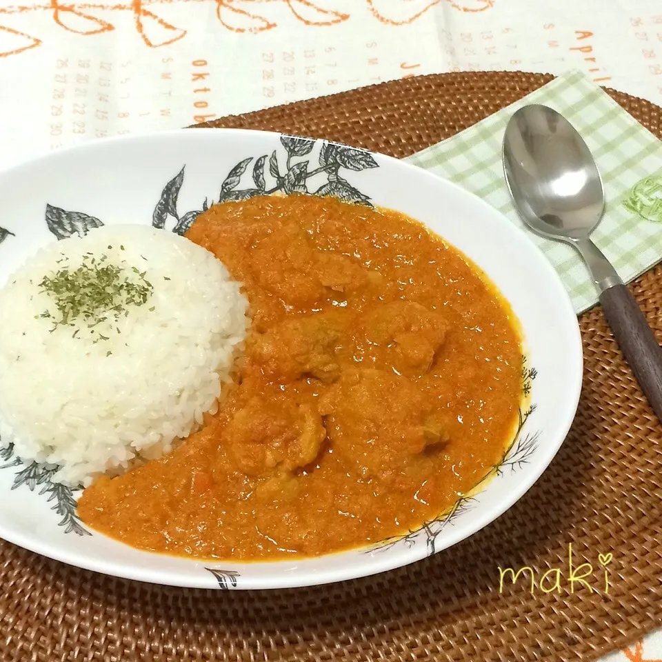 Snapdishの料理写真:豆乳でクリーミー♡野菜もたっぷりなバターチキンカレー|makiさん