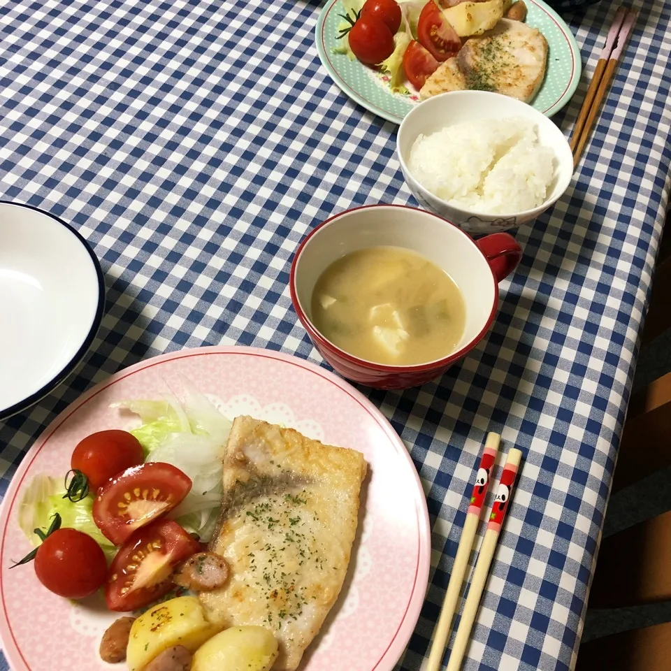 メカジキのバターソテーの夕飯|ピヨまるさん