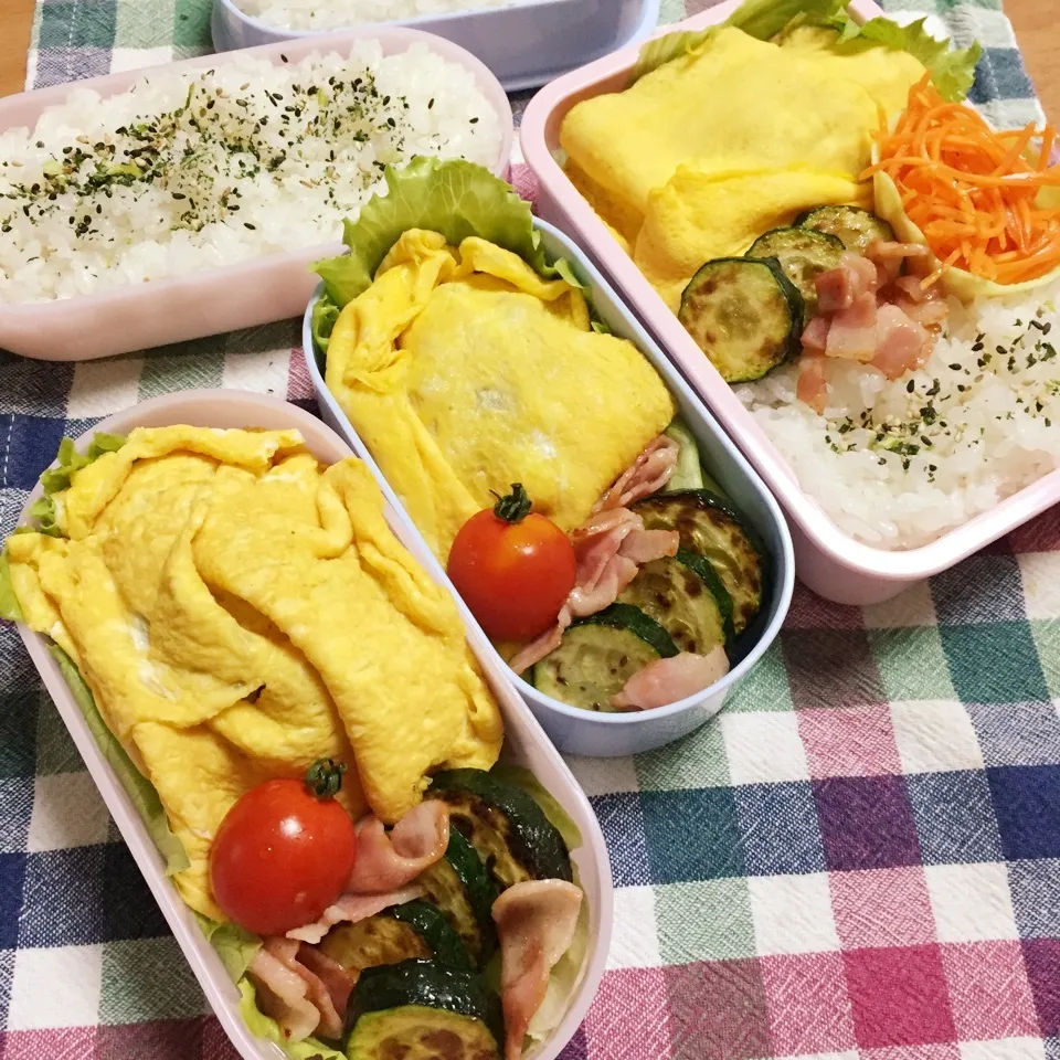 Snapdishの料理写真:親子弁当☆オムそば・ズッキーニのバター焼き|ピヨまるさん