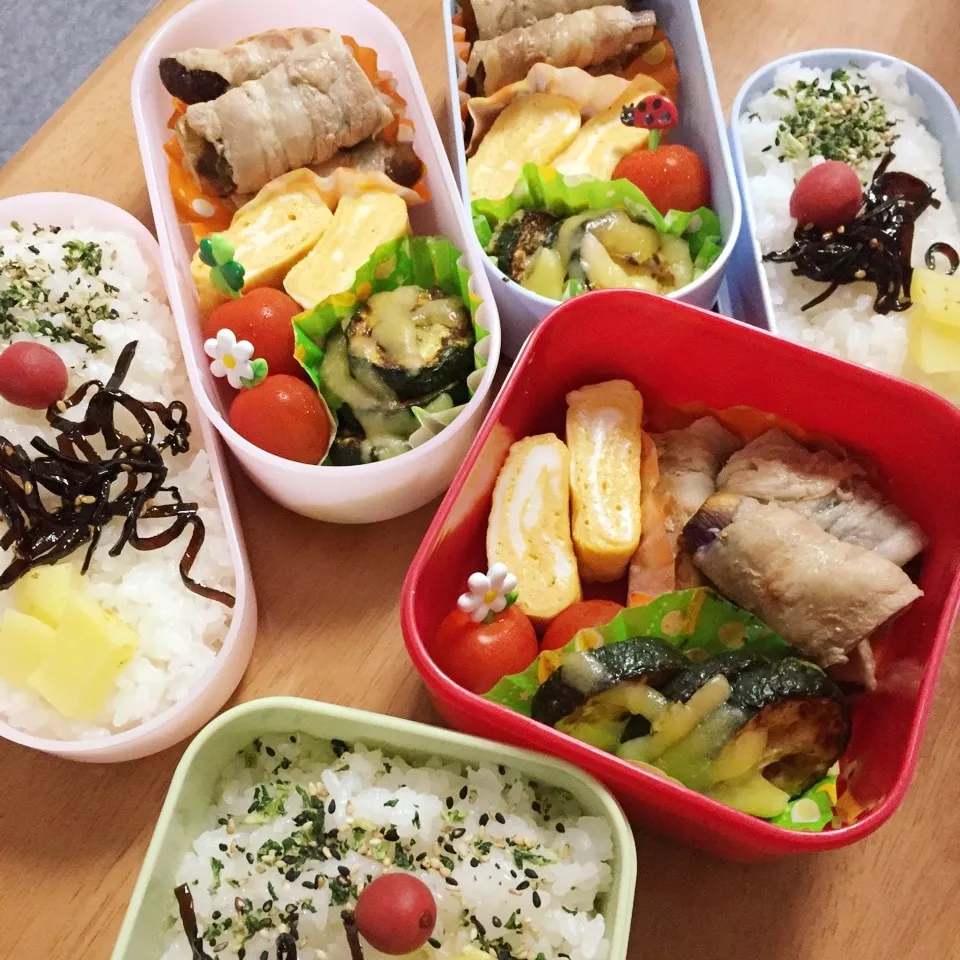 Snapdishの料理写真:親子弁当☆ズッキーニのチーズ・バジル焼き☆茄子の豚肉巻きなど|ピヨまるさん