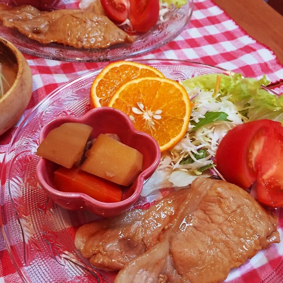 豚肉の生姜焼きと筑前煮プレート|ピヨまるさん