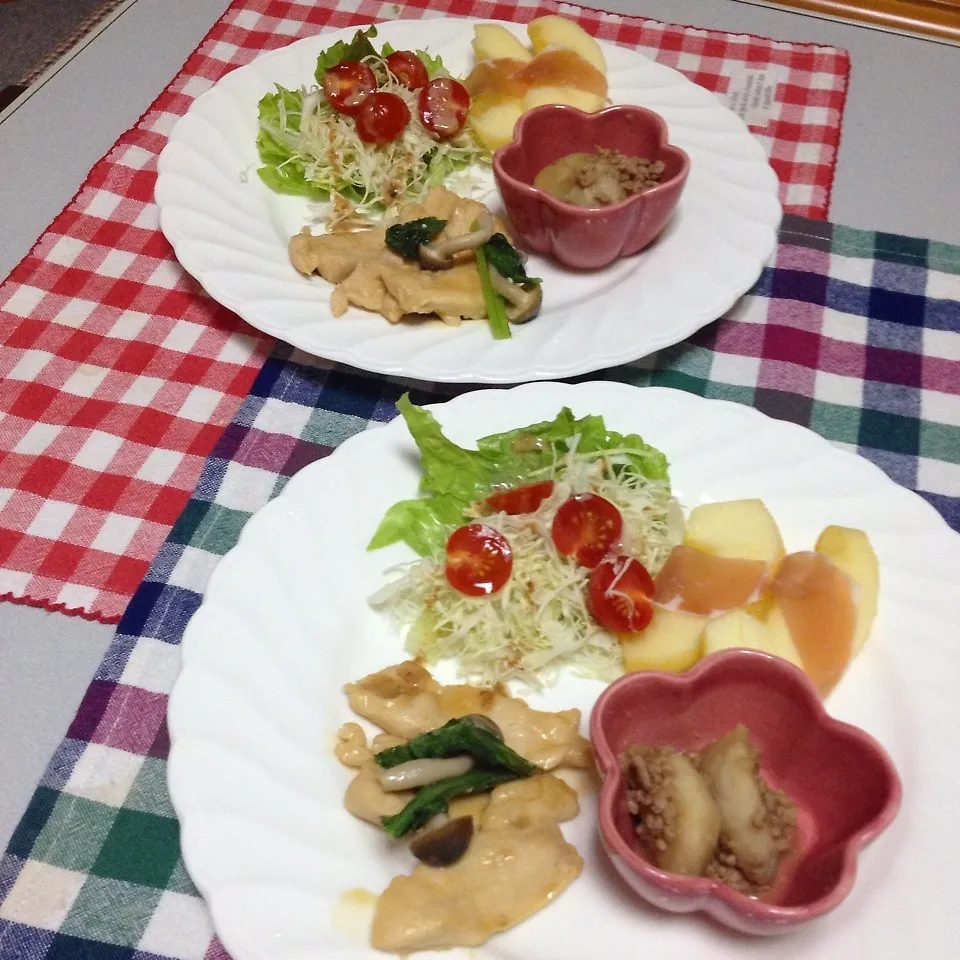 鶏胸肉の味噌焼き  里芋の挽肉煮|ピヨまるさん