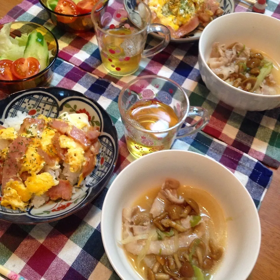 カルボナーラ丼に豚汁|ピヨまるさん