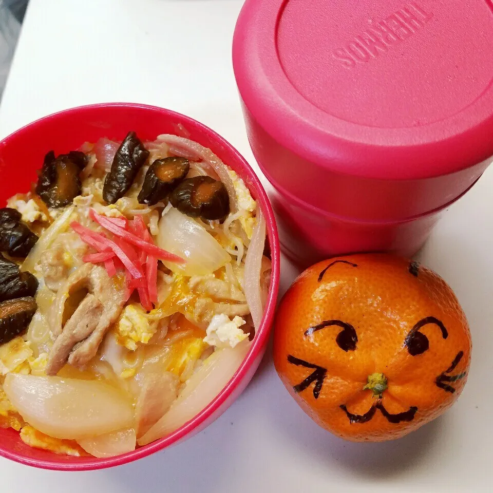 親子丼 アサリの味噌汁 ねこミカン🍊|きつねこかあさんさん