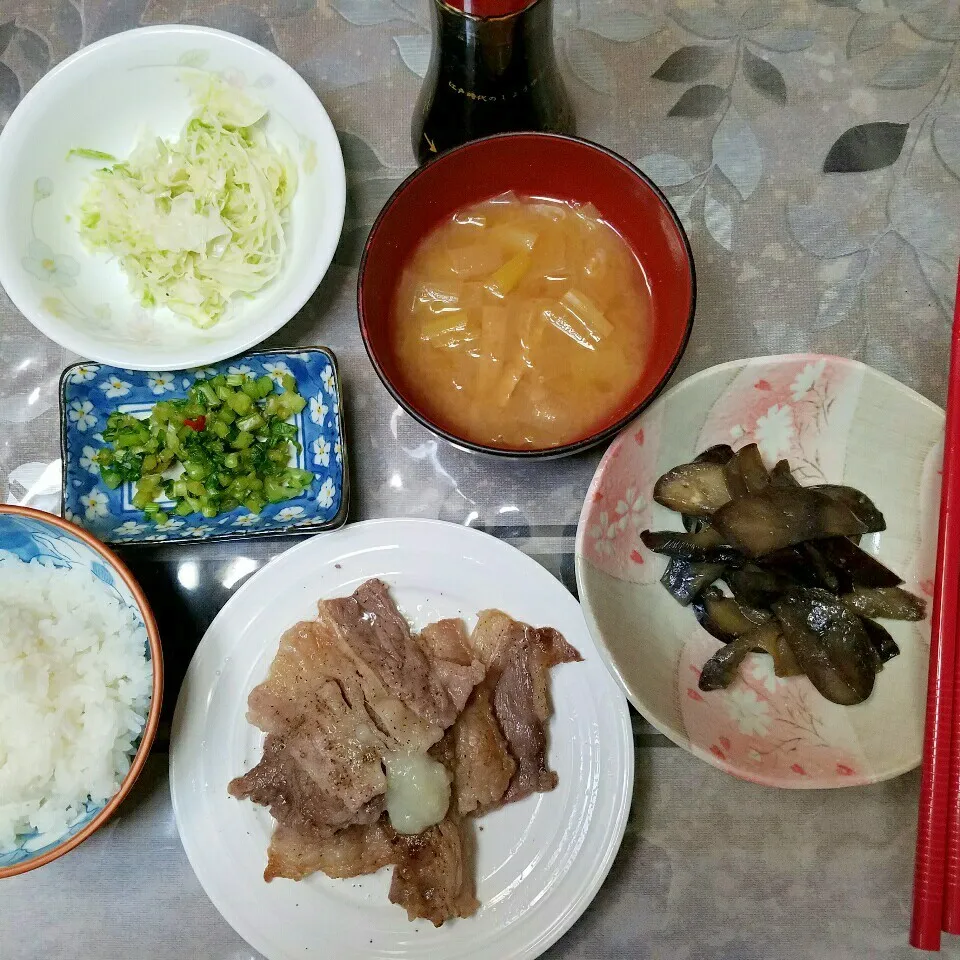 だだいま〰🎵 今から晩御飯♥|きつねこかあさんさん