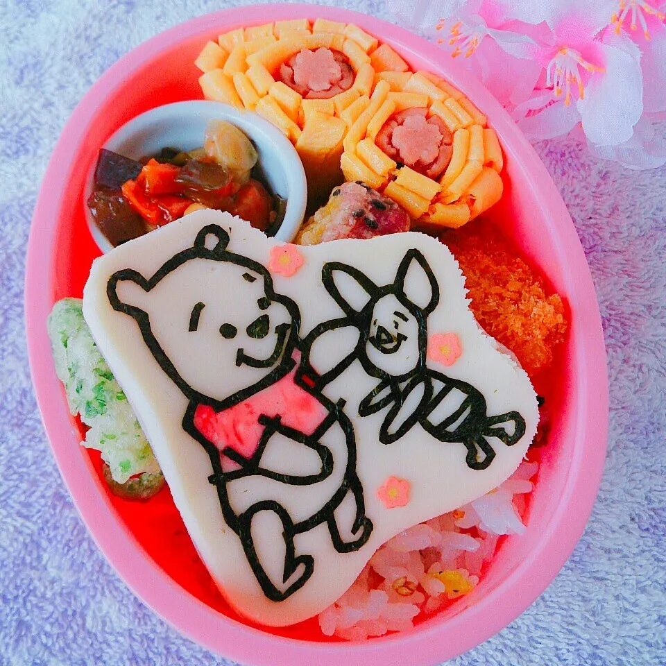 Snapdishの料理写真:☆プーさんとピグレットのお弁当☆|大米あづささん