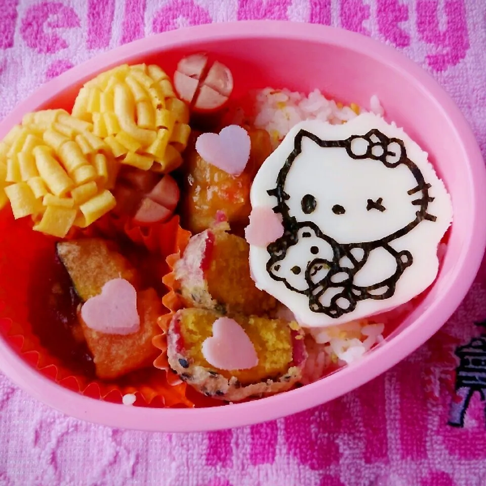 Snapdishの料理写真:☆lineスタンプからゆるkitty弁当☆|大米あづささん