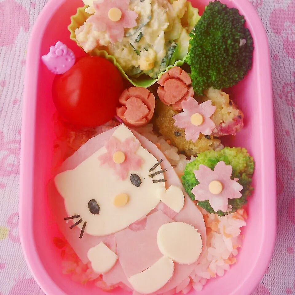 ☆ｷﾃｨｰちゃん弁当☆|大米あづささん