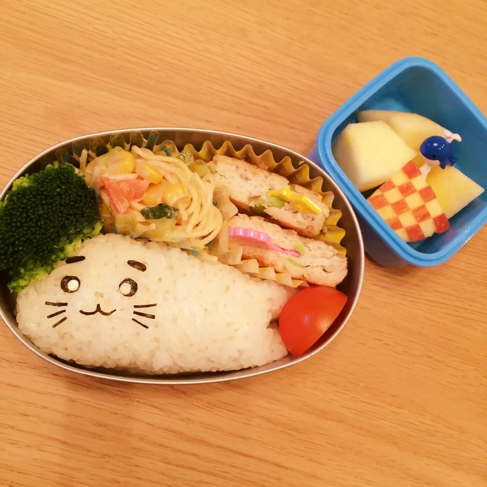 Snapdishの料理写真:アザラシ弁当☆|はるmamaさん