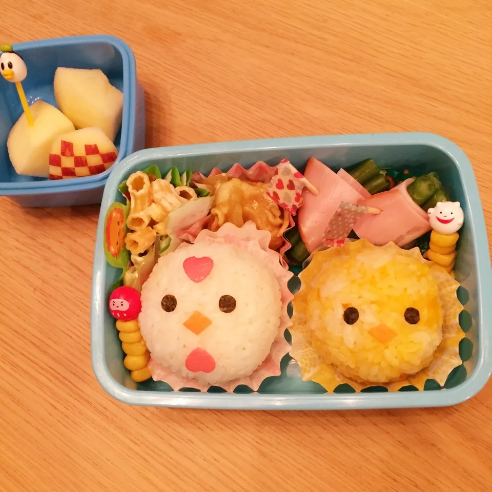 Snapdishの料理写真:酉年☆ニワトリとヒヨコの親子弁当|はるmamaさん