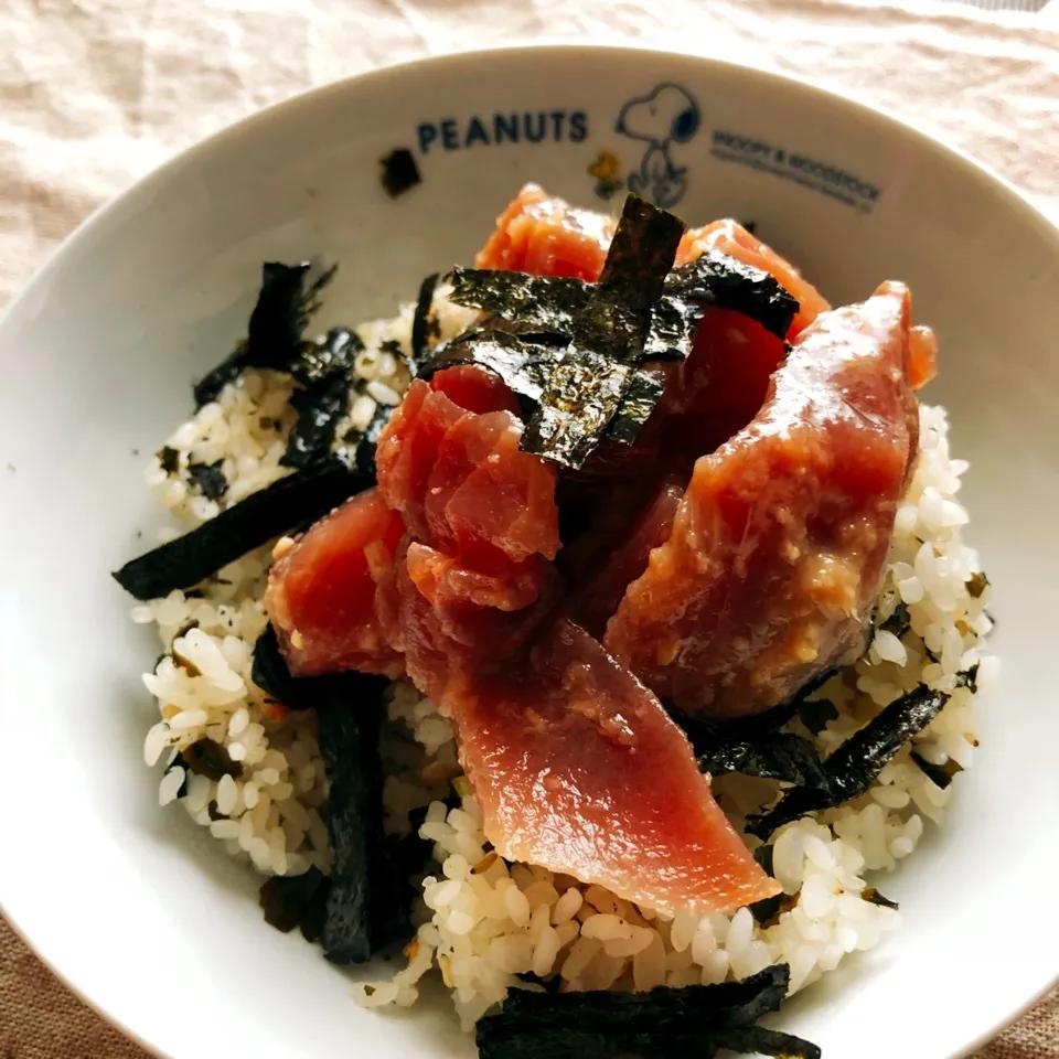 Snapdishの料理写真:カツオの漬け丼★|さちぃさん