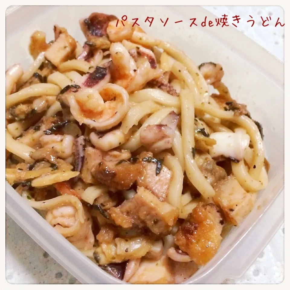 Snapdishの料理写真:パスタソースde焼きうどん|さちぃさん