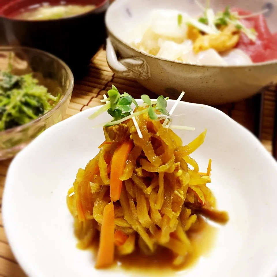 ゆみちゃんの📝もしも蕎麦屋がカレー切り干し大根を炊いたら|うさぎさん