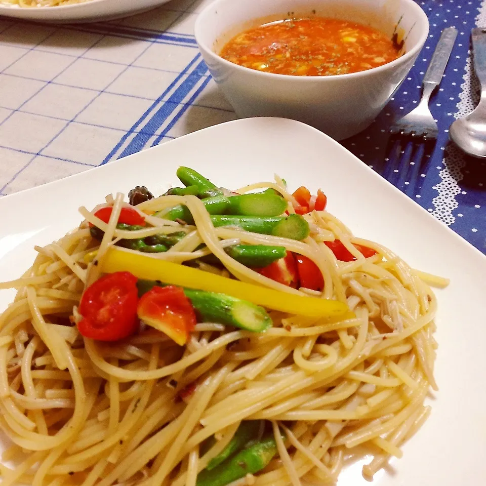 アンチョビとカラフル野菜のパスタ|うさぎさん