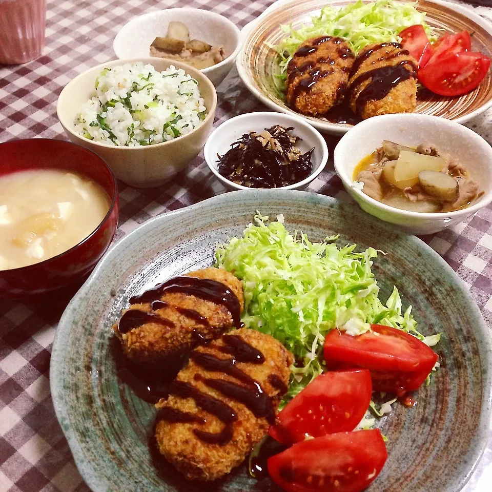 昭和のコロッケ定食|うさぎさん