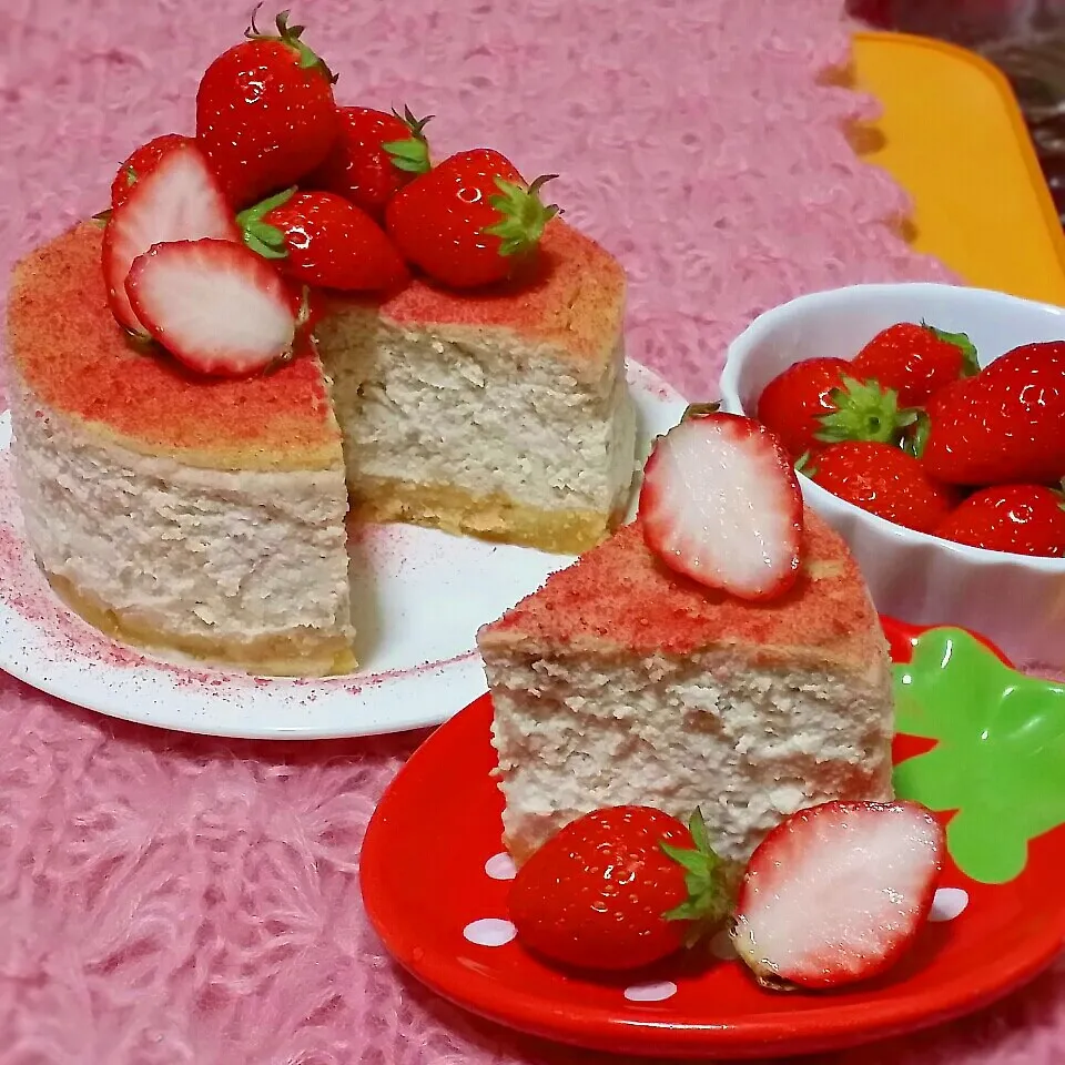 ストロベリーチーズケーキ♪|ひとさん