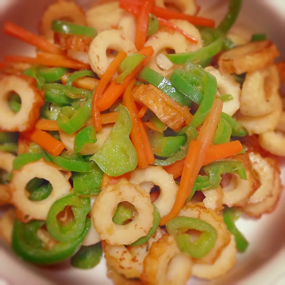 ピーマン、人参、ちくわのタレ炒め♪|いちご°×°さん