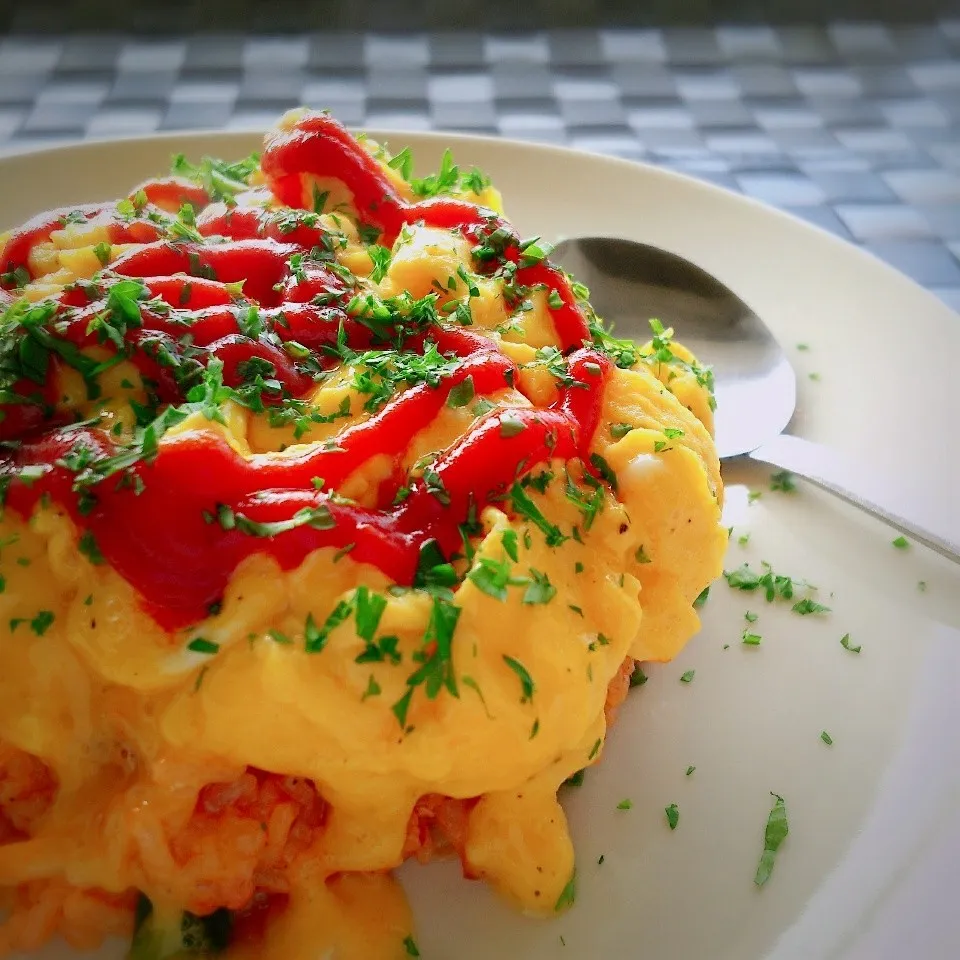 Snapdishの料理写真:今日のお一人様ランチ🍴オムライス|ｋａｋoさん