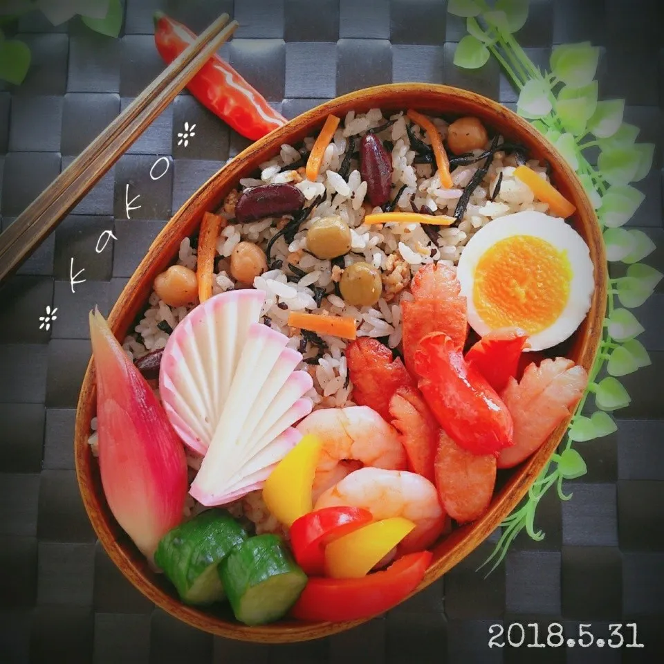 Snapdishの料理写真:旦那様わっぱ弁当 ひじき豆ご飯|ｋａｋoさん