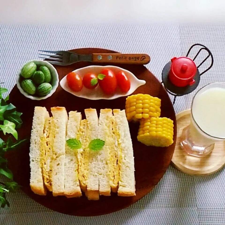 朝パン 卵が足りなかっただし巻きサンド|ｋａｋoさん