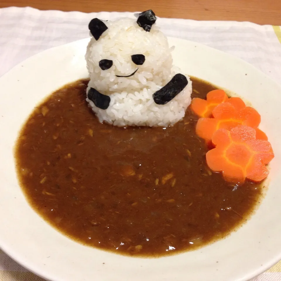 Snapdishの料理写真:すし太郎さんの パンダ風タモリカレー|馬っしーさん