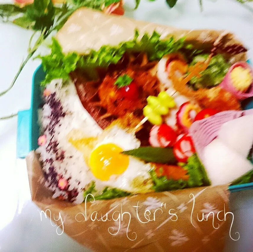 Snapdishの料理写真:キャベツミンチカツ弁当|kotokotoさん