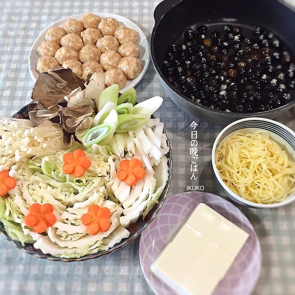 お麩入り鶏団子とシジミの鍋|いっこさんさん