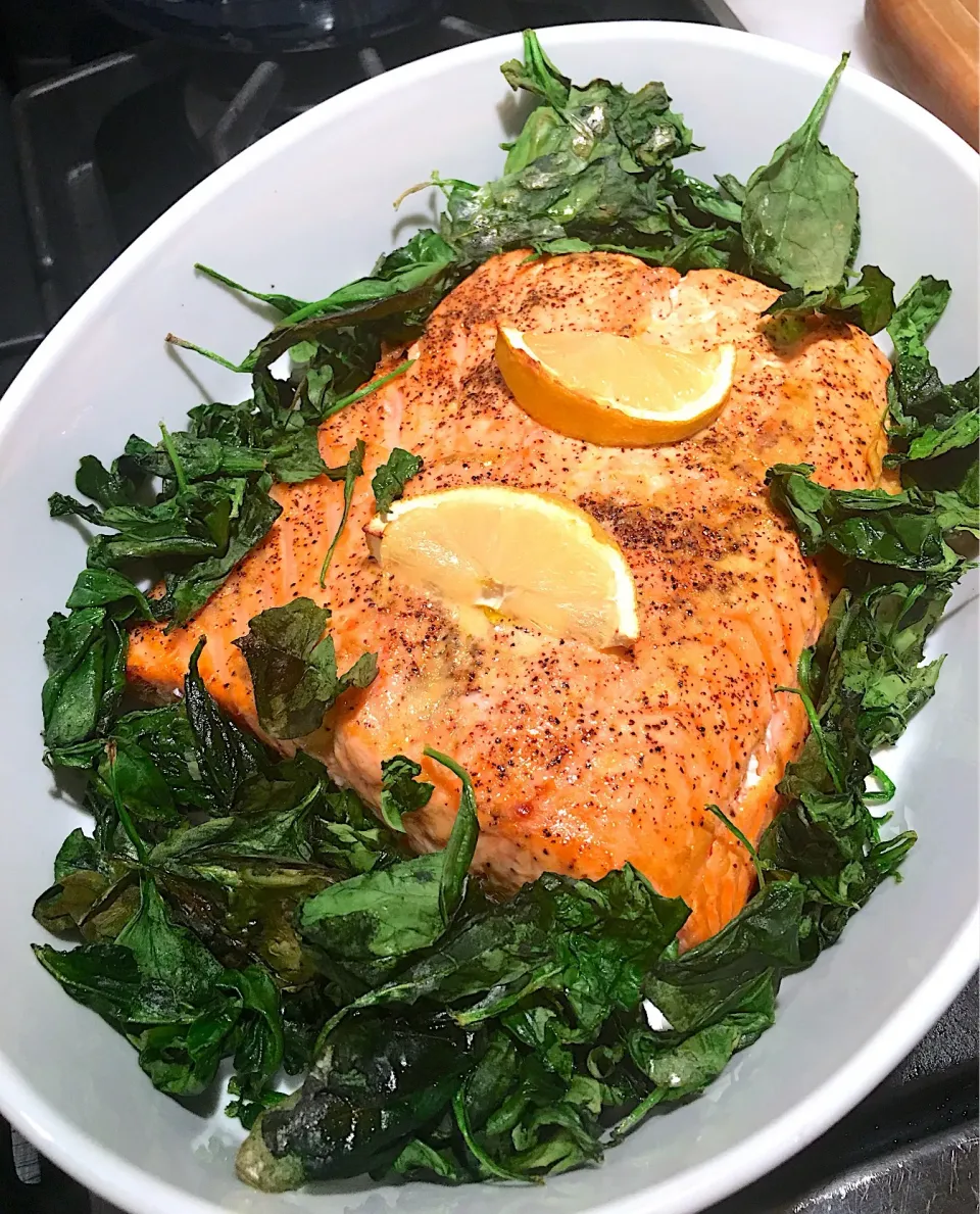 Broiled Salmon and crispy spinach  #broiledsalmon  #crispyspinach|🌺IAnneさん