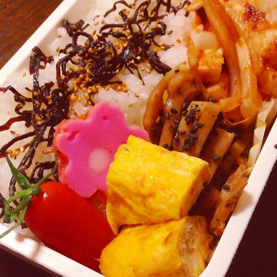 Snapdishの料理写真:手抜き弁当|山田 奈味　Instagram ＊nmymd369さん