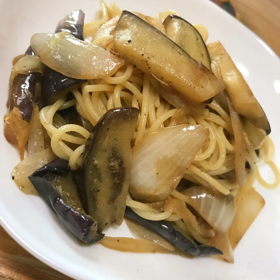 Snapdishの料理写真:バター醤油パスタ|りえさん