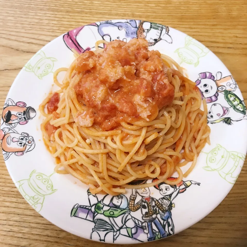 Snapdishの料理写真:蟹のトマトクリームパスタ♡|りえさん