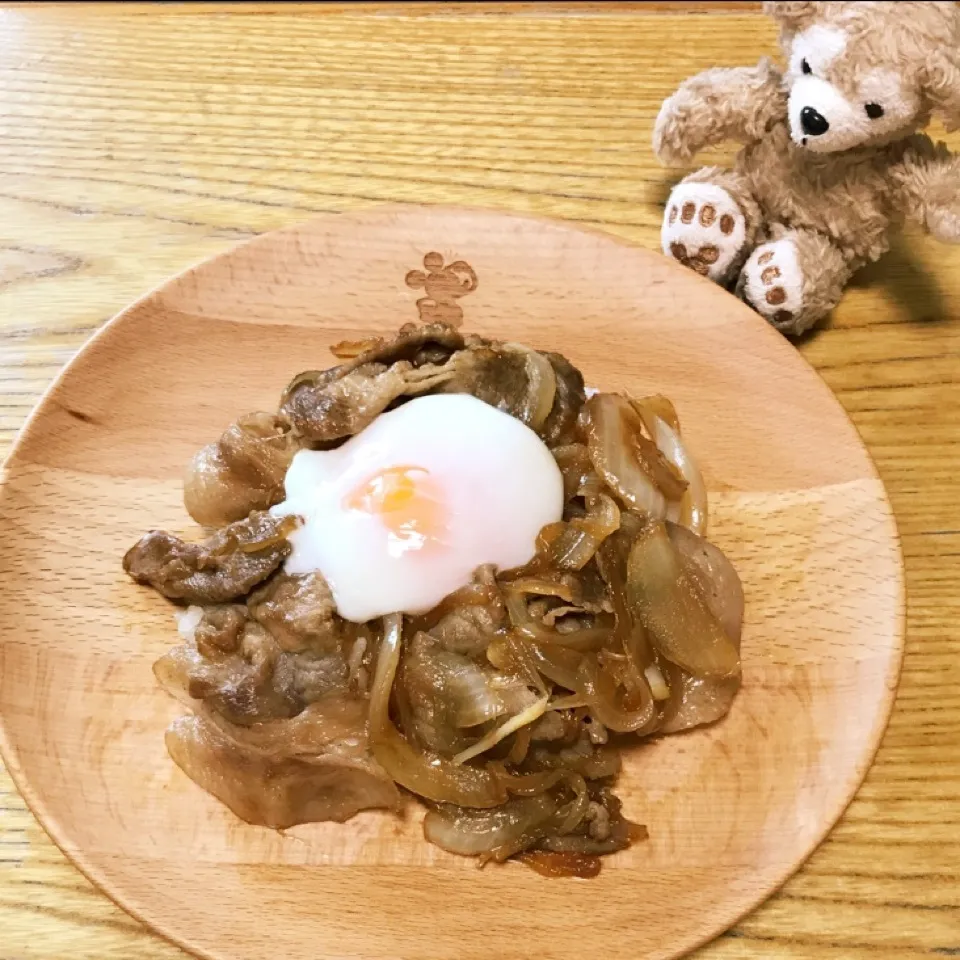 タンパク質摂取♡牛丼温泉卵のせ|りえさん