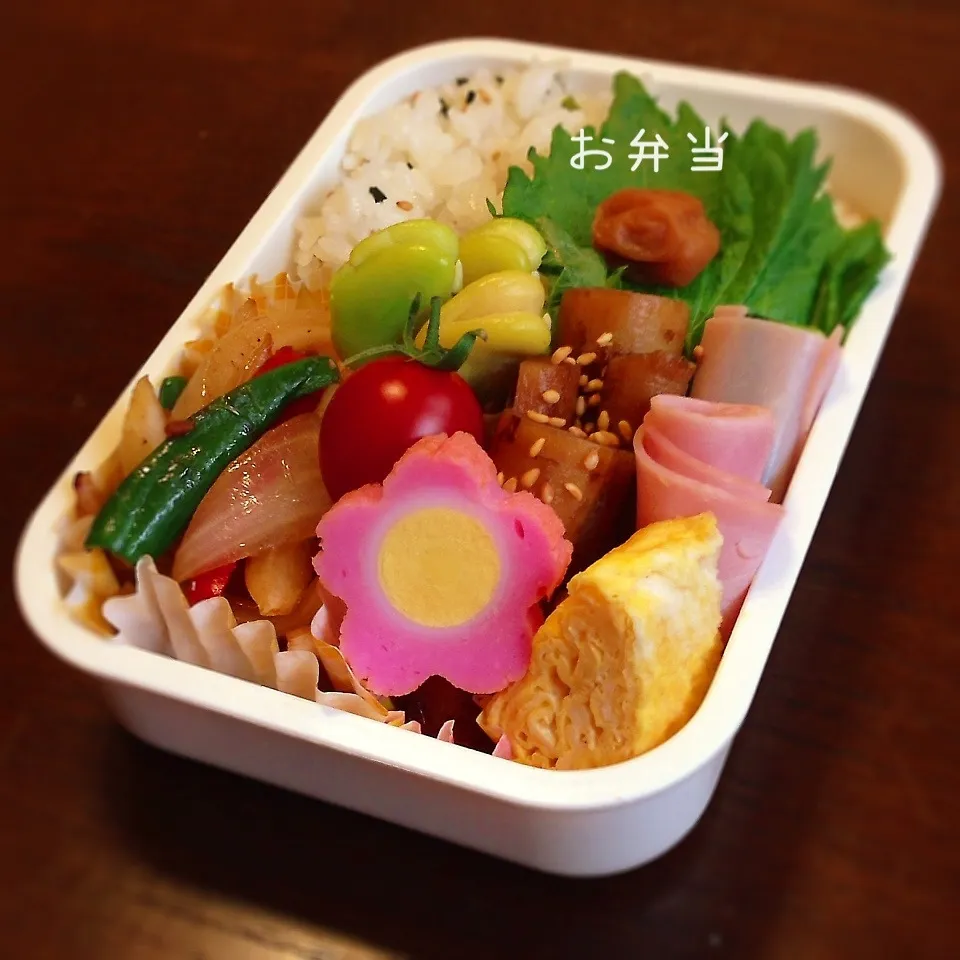 Snapdishの料理写真:野菜炒め弁当|山田 奈味　Instagram ＊nmymd369さん