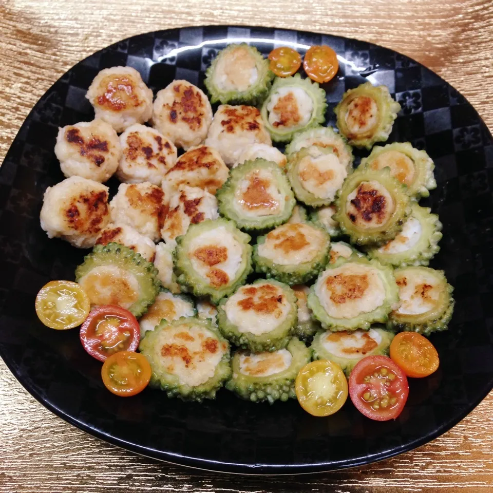 Snapdishの料理写真:🥗ゴーヤーの鶏肉はんぺん詰め🥗|henryさん