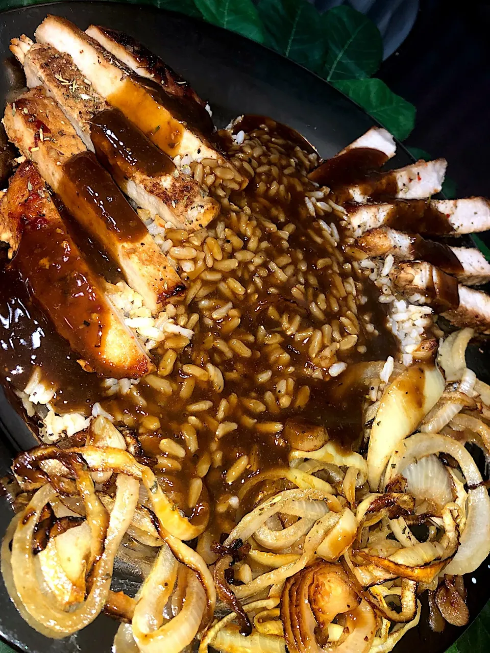 Grilled onions & Gravy with Omaha Pork Tenderloin|Tawanjaさん