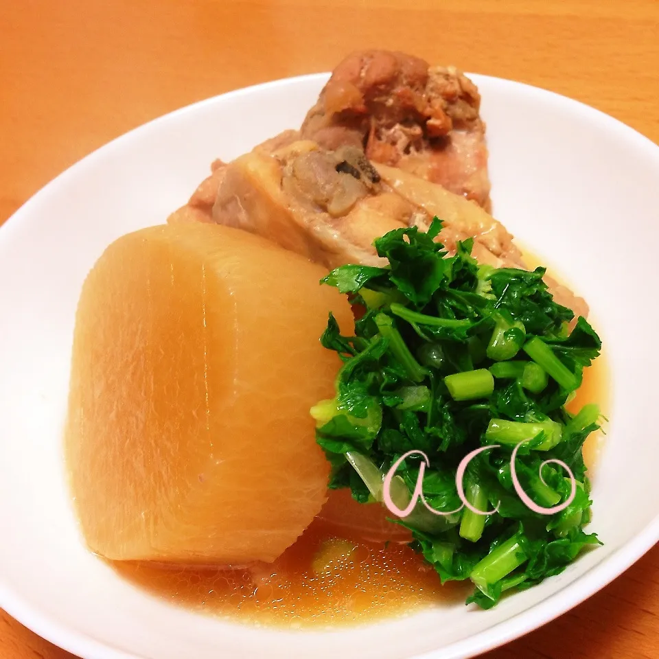 骨付き鶏モモ肉と大根の煮物|acoさん