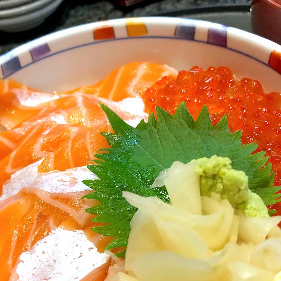 トロサーモンとイクラの親子丼|buhizouさん